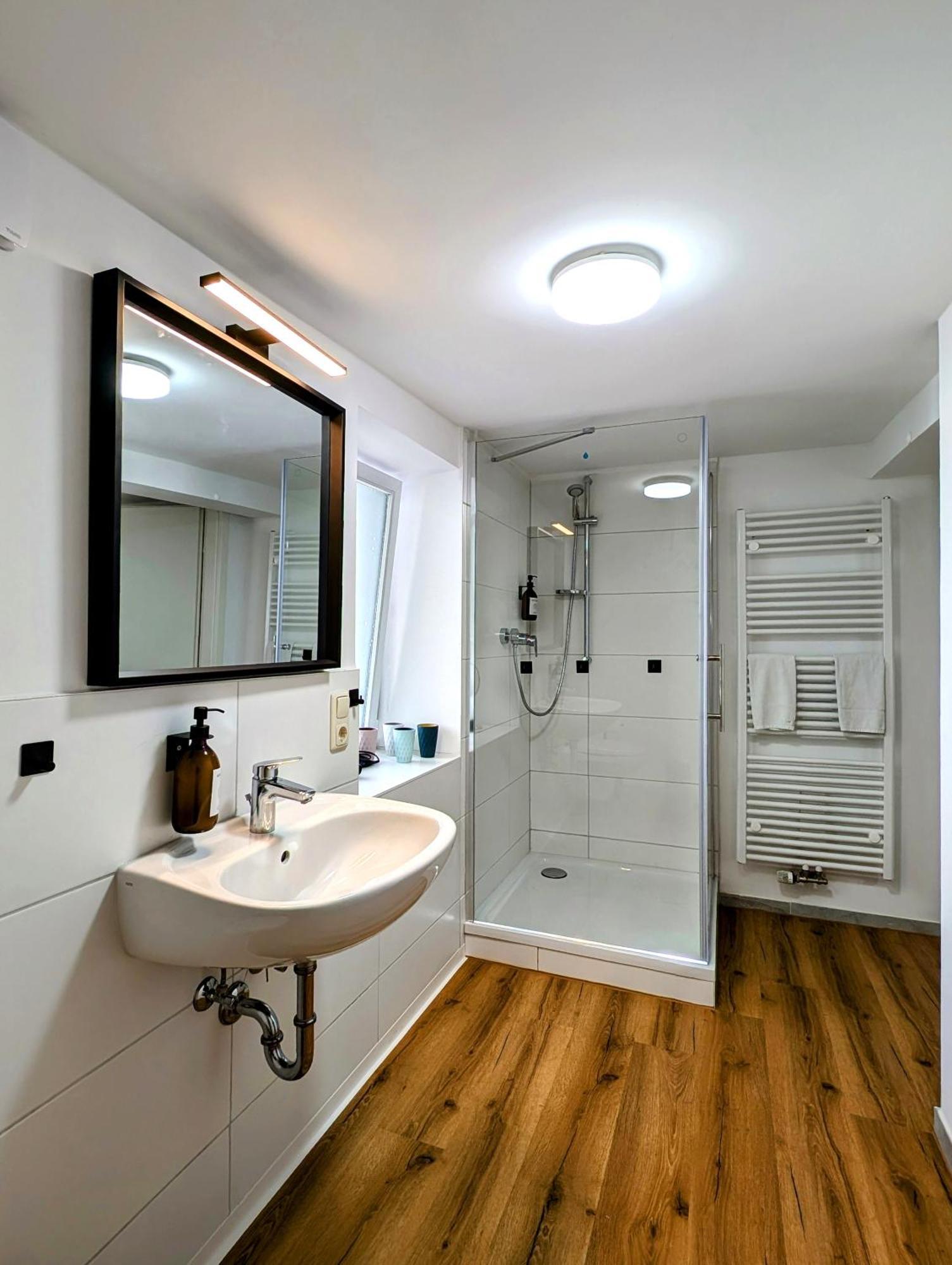 אילמנאו Bohnapartments - Design Suiten Am Markt - Vollausstattung - Wlan - Zentrum מראה חיצוני תמונה