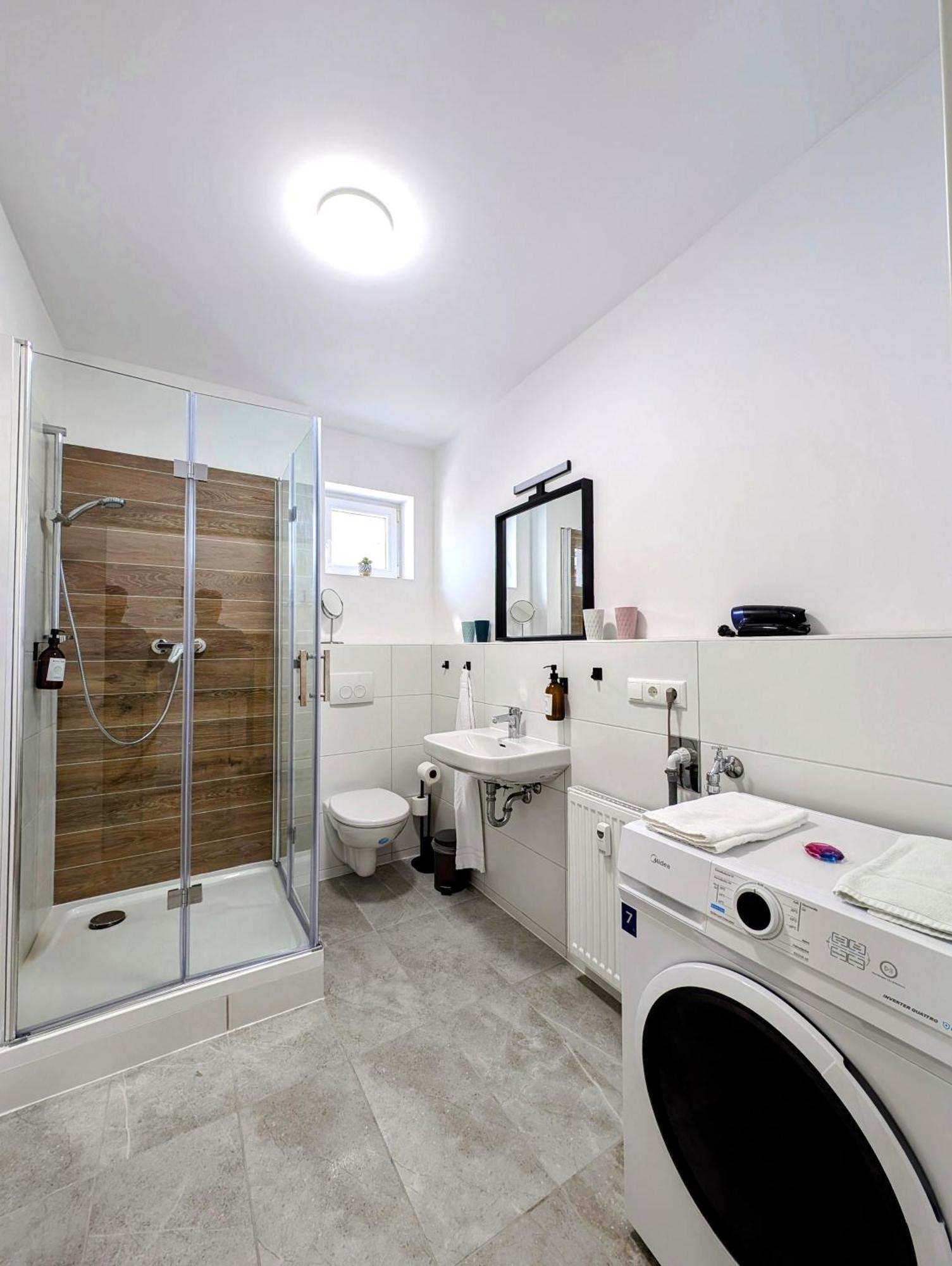אילמנאו Bohnapartments - Design Suiten Am Markt - Vollausstattung - Wlan - Zentrum מראה חיצוני תמונה